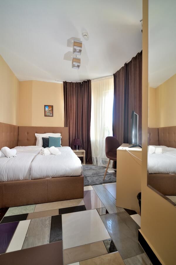 Отель Hill Town Family Hotel Пловдив