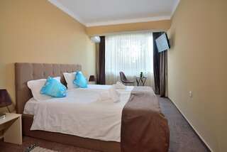 Отель Hill Town Family Hotel Пловдив Двухместный номер эконом-класса с 1 кроватью-1